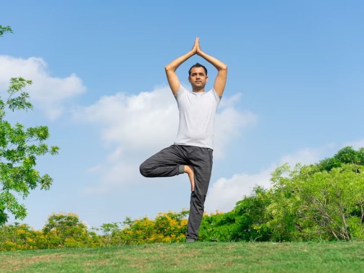 International Yoga Day 2023: हमेशा हेल्दी और फिट रहने के लिए रोजाना करें ये 4 योग आसन, बीमारियां रहेंगी कोसों दूर