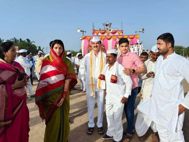 जगद्गुरू संतश्रेष्ठ तुकाराम महाराज यांची पालखी आज अंथुर्णे येथे मुक्कामी आहे.