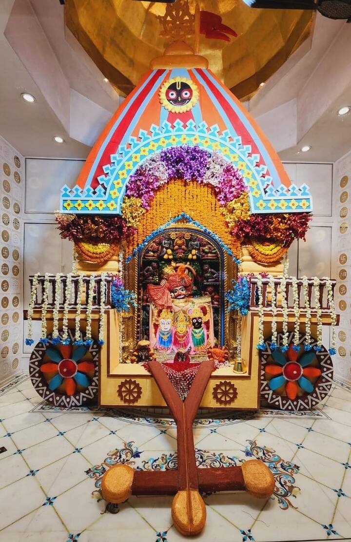 દાદાના દર્શન કરવા વહેલી સવારથી જ શ્રદ્ધાળુઓ ઉમટ્યા હતા.