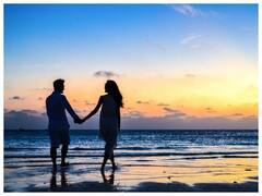 बीवी को किया चीट तो हाथ से जाएगी नौकरी... जानिए ऐसा नियम कहां है?