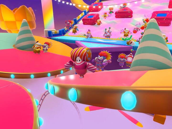 Fall Guys is the next on the chart. It is somewhat similar to Stumble Guys. Up to 40 players can participate in the game, which pits them against one another in a variety of mini-games including obstacle courses or soccer. Players control jellybean-like characters. As the rounds go on, players are removed until ultimately the last person standing is declared the winner. (Image Source: Epic Games)