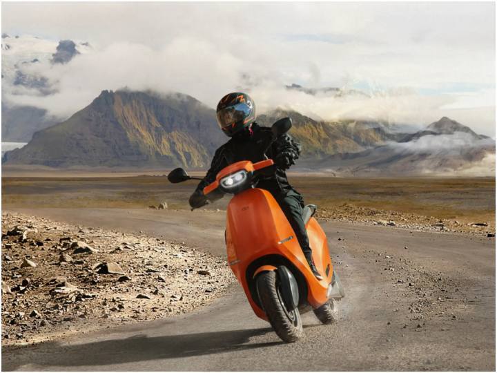 Ola Electric: ओला अपने इलेक्ट्रिक टू व्हीलर्स के लिए तैयार कर रही है हेलमेट डिटेक्शन सिस्टम, बिना हेलमेट नहीं चलेगा स्कूटर Ola is preparing for helmet detection system for their electric two wheelers Ola Electric: ओला अपने इलेक्ट्रिक टू व्हीलर्स के लिए तैयार कर रही है हेलमेट डिटेक्शन सिस्टम, बिना हेलमेट नहीं चलेगा स्कूटर