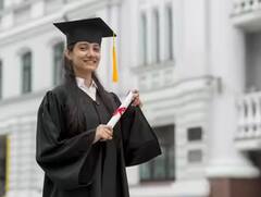 Education Loan: ਹਾਇਰ ਐਜੂਕੇਸ਼ਨ ਲਈ ਲੈਣਾ ਚਾਹੁੰਦੇ ਲੋਨ? ਤਾਂ ਜਾਣ ਲਓ ਇਨ੍ਹਾਂ ਚੀਜ਼ਾਂ ਬਾਰੇ