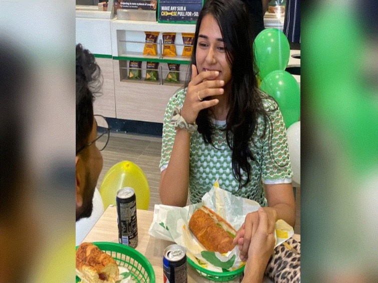 Subway India Keeps Promise, Sponsors A Couple's Date After Their Tweet Goes Viral Subway India Keeps Promise, Sponsors A Couple's Date After Their Tweet Goes Viral