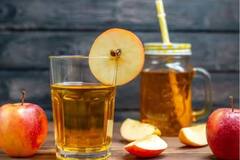 Apple Tea Recipe: ਜੇਕਰ ਤੁਸੀਂ ਇੱਕ ਵਾਰ ਸੇਬ ਤੋਂ ਬਣੀ ਚਾਹ ਪੀ ਲੈਂਦੇ ਹੋ ਤਾਂ ਭੁੱਲ ਜਾਵੋਗੇ ਕੜਕ ਚਾਹ ਤੇ ਗ੍ਰੀਨ ਟੀ ਨੂੰ