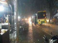 Chennai Rain: சென்னையில் நள்ளிரவில் பலத்த காற்றுடன் இடி, மின்னல்.. கொட்டி தீர்த்த கனமழை..