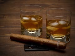 कभी सोचा है फ्रिज में रखने पर भी शराब जमती क्यों नहीं? जानिए क्या है इसके पीछे की वैज्ञानिक वजह