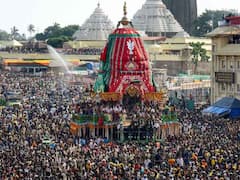 Jagannath Rath Yatra 2023: जब बहन सुभद्रा और भाई बलभद्र के साथ निकले भगवान जगन्नाथ, बेहद प्यारी तस्वीरें