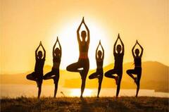 Yoga Benefits: માતૃત્વના સુખથી વંચિત મહિલા માટે કારગર છે આ યોગાસન, કંસીવમાં કરશે મદદ