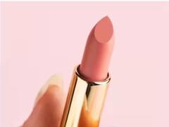 ਇੱਕ ਔਰਤ ਪੂਰੀ ਲਾਈਫ 'ਚ ਕਿੰਨੇ ਕਿਲੋਂ ਖਾ ਜਾਂਦੀ ਹੈ Lipstick, ਹੈਰਾਨੀਜਨਕ ਨਤੀਜੇ ਆਏ ਸਾਹਮਣੇ