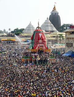 Jagannath Yatra 2023: पुरीमध्ये जगन्नाथ रथयात्रेला सुरुवात, यात्रेनिमित्त लाखो भाविकांची गर्दी