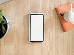 इस तरह साफ करें स्मार्टफोन का कैमरा, ये गलतियां बिलकुल न करें