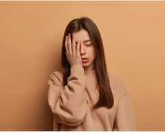 शरीर में विटामिन बी 12 की कमी आपको सिर से पैर तक कर सकती है बीमार