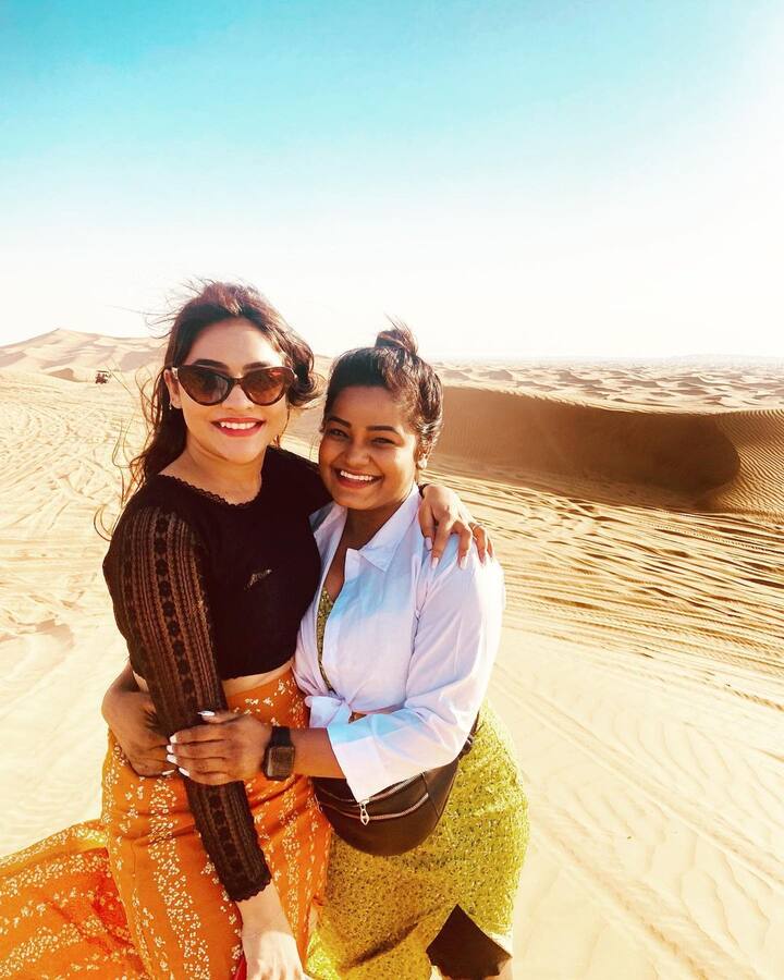 శ్రీదేవి డ్రామా కంపెనీ షోలో కామెడీ తో పాటు అప్పుడప్పుడు స్పెషల్ డాన్స్ పర్ఫామెన్స్ తో అదరగొడుతోంది.