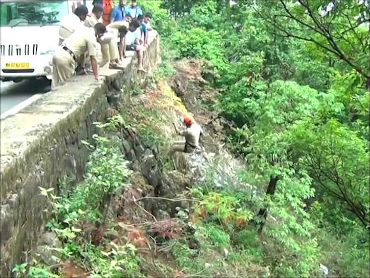 Sindhudurg News Amboli ghat became a dumping ground of dead bodies man body found in a 200 feet deep valley Sindhudurg News : आंबोली घाट बनलाय मृतदेह फेकण्याचं ठिकाण, 200 फूट खोल दरीत इसमाचा मृतदेह सापडला