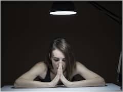 Relationships: నా భర్త ఎవరూ లేనప్పుడు నా దుస్తులు వేసుకుంటున్నాడు, ఇదేం వింత రోగం