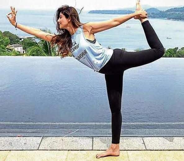 Kareena to Malaika: Celeb outfit ideas for yoga