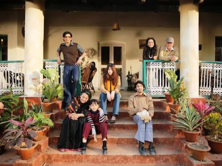 'ए डेथ इन गुंज' इंग्लिश लैंग्वेज क्राइम थ्रिलर है. ये अमेजन प्राइम वीडियो पर देखी जा सकती है. इसमें विक्रांत मेसी, कल्कि कोचलिन, रणवीर शॉरी, तिलोतमा शोम जैसे कलाकारों ने अहम किरदार निभाए हैं.