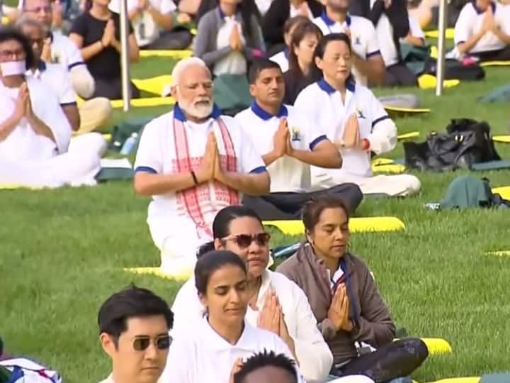 PM Modi US Visit PM Narendra Modi Attends Yoga Day 2023 Event At UN Yoga Day 2023: पीएम मोदी ने संयुक्त राष्ट्र मुख्यालय में किया योग, क्या कुछ बोले प्रधानमंत्री?