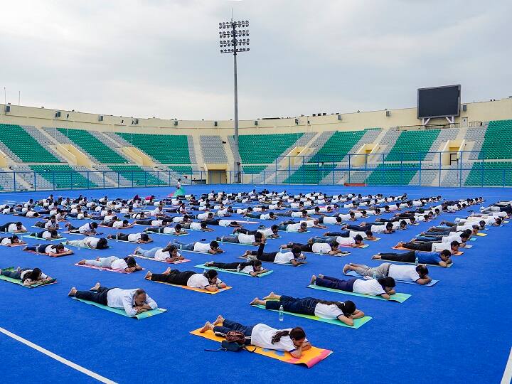 Yoga Day Celebration Live: आज 9वां अंतरराष्ट्रीय योग दिवस, वसुधैव कुटुम्बकम की थीम पर नई दिल्ली से न्यूयॉर्क तक भव्य कार्यक्रम