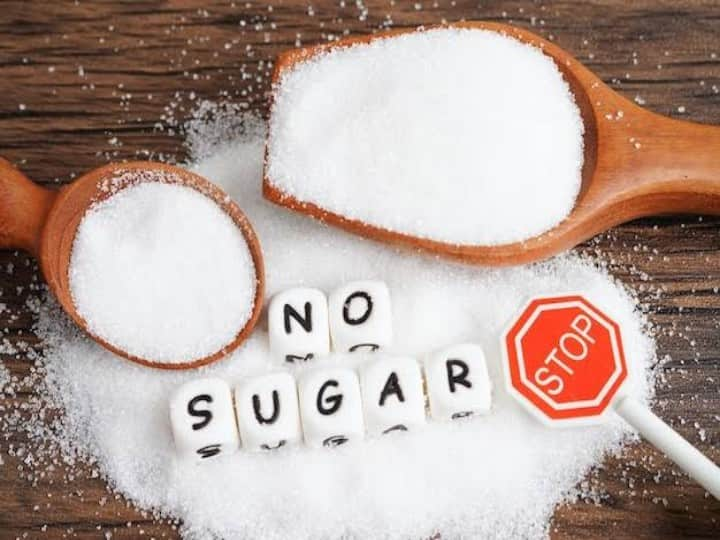 health tips too much sugar and salt can increase blood pressure नमक ही नहीं ज्यादा चीनी भी बढ़ा सकती है ब्लड प्रेशर, रहना है हेल्दी तो आज से ही हो जाएं सतर्क