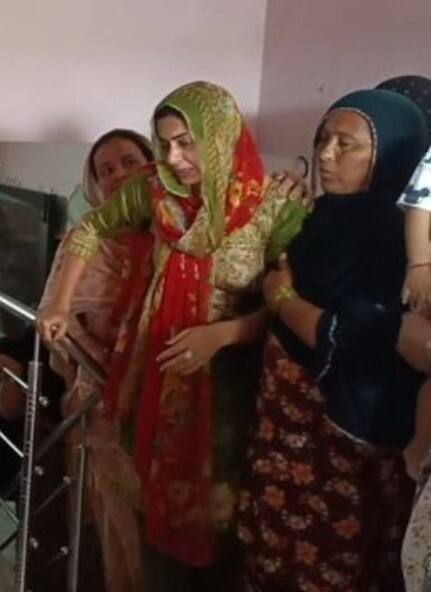 ਪਿਤਾ ਦੇ ਦੇਹਾਂਤ ਤੇ ਭੁੱਬਾ ਮਾਰ ਰੋਈ ਨਿਸ਼ਾ ਬਾਨੋ