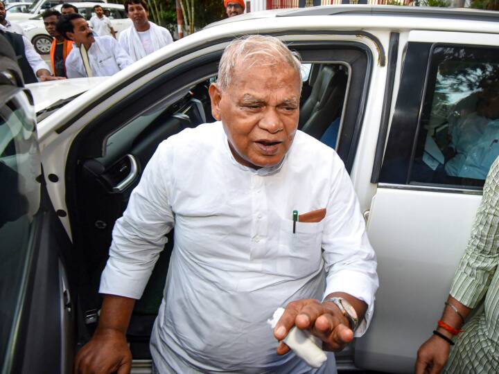 Jitan Ram Manjhi Said JDU Expanding Party to Other States By Giving Jobs Big Statement for Phulpur Lok Sabha Seat Bihar Politics: बाहरी को नौकरी देकर JDU कर रही दूसरे राज्यों में विस्तार? जीतन राम मांझी बोले- 'फूलपुर की लालच के लिए...'