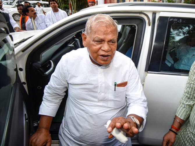 Jitan Ram Manjhi Said JDU Expanding Party To Other States By Giving Jobs  Big Statement For Phulpur Lok Sabha Seat | Bihar Politics: बाहरी को नौकरी  देकर JDU कर रही दूसरे राज्यों
