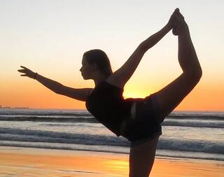 International Yoga Day 2023: યોગ શીખવા માટે આ ત્રણ એપ્સ છે બેસ્ટ, ઇન્સ્ટૉલ કર્યા બાદ ઘરે રહીને જ રહી શકશો ફિટ