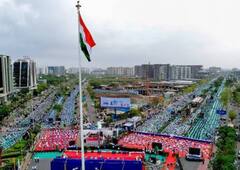 International Yoga Day: ਯੋਗਾ ਦਿਵਸ 'ਤੇ ਸੂਰਤ ਨੇ ਬਣਾਇਆ ਗਿਨੀਜ ਵਰਲਡ ਰਿਕਾਰਡ, 1.53 ਲੱਖ ਲੋਕਾਂ ਨੇ ਕੀਤਾ ਇਕੱਠਿਆਂ ਯੋਗ