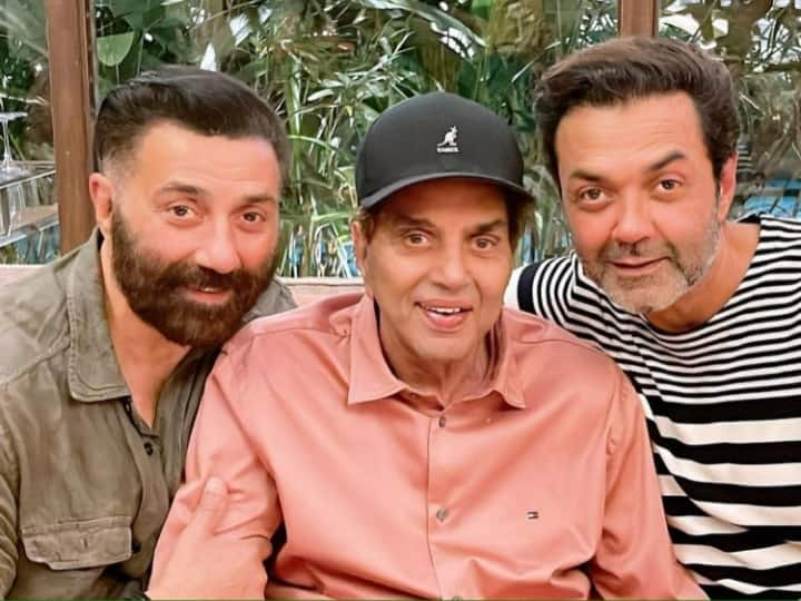 Dharmendra के पोते Karan Deol की शादी की तस्वीरें इस वक्त सोशल मीडिया पर वायरल हो रही हैं. लेकिन इस रिपोर्ट में हम आपके लिए उनके बेटे Sunny Deol से जुड़ा एक ऐसा किस्सा बता रहे हैं.जो काफी दिलचस्प है.