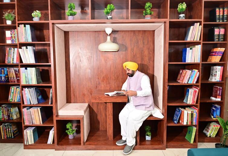 Hi-tech library built in the district of CM Bhagwant Mann CM Bhagwant Mann ਦੇ ਜਿਲ੍ਹੇ 'ਚ ਬਣੀ ਹਾਈਟੈਕ ਲਾਇਬ੍ਰੇਰੀ, 250 ਬੱਚੇ ਇੱਕ ਸਮੇਂ ਬੈਠ ਸਕਦੇ