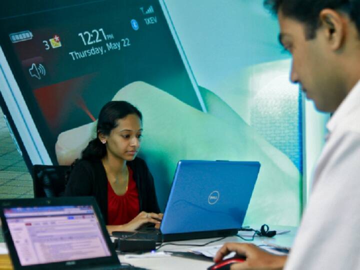 इन उपायों का पालन करके आप अपने लैपटॉप की बैटरी की लाइफ (how to extend laptop battery) को बढ़ा सकते हैं. यदि बैटरी अब भी अच्छी तरह से नहीं चार्ज हो रही है या बहुत कम समय चल रही है, तो विचार करें कि क्या आपकी बैटरी व्यवस्था ठीक है या क्या एक नई बैटरी की जरूरत है.