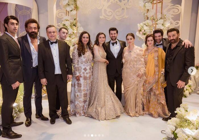 ਇਸ ਕਾਰਨ ਕਈ ਲੋਕਾਂ ਦਾ ਅੰਦਾਜ਼ਾ ਹੈ ਕਿ ਸੰਨੀ ਅਤੇ ਪੂਜਾ ਦੇ ਰਿਸ਼ਤੇ 'ਚ ਦਰਾਰ ਆ ਗਈ ਹੈ। ਹਾਲਾਂਕਿ ਆਪਣੇ ਬੇਟੇ ਕਰਨ ਦਿਓਲ ਦੇ ਵਿਆਹ 'ਚ ਸੰਨੀ ਨਾਲ ਨਜ਼ਰ ਆਉਣ ਤੋਂ ਬਾਅਦ ਉਨ੍ਹਾਂ ਨੇ ਦੱਸਿਆ ਹੈ ਕਿ ਉਨ੍ਹਾਂ ਦਾ ਰਿਸ਼ਤਾ ਸਹੀ ਹੈ।