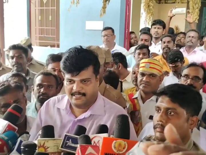 கரூரில் இரு சமூகப் பிரச்னை சுமுகம் - வீரணம்பட்டி காளியம்மன் கோயில் திறப்பு