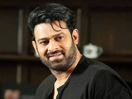 prabhas facebook page got hacked hackers post videos the actor informed the fans Prabhas Facebook Page Hacked:  प्रभासचं फेसबुक अकाऊंट झालं हॅक; अभिनेत्याच्या अकाऊंटवरुन हॅकरनं शेअर केले 'हे' दोन व्हिडीओ