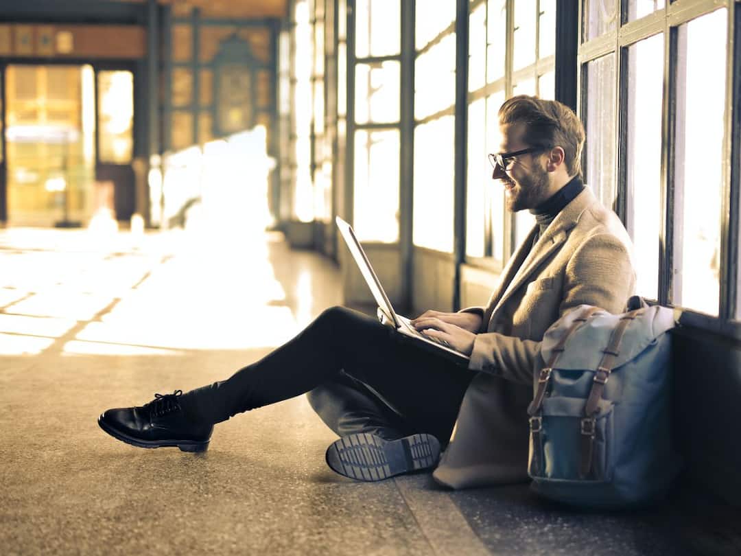 important-business-travel-tips know in details Business Trip: কর্মসূত্রে প্রচুর বাইরে যেতে হয়? নজরে থাকুক এই বিষয়গুলি