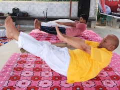 Yoga Day 2023: बिहार में BJP नेताओं के साथ आम लोगों ने भी किया योग, तस्वीरों में देखें झलक