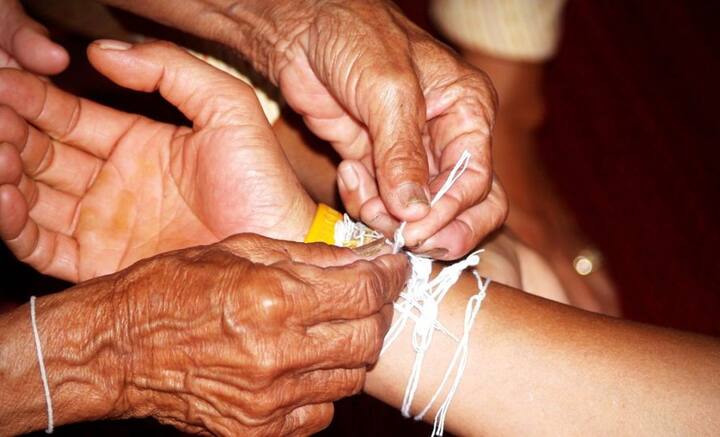 মেষ রাশির জাতকরা ন্যায়ের পথে চলতে চান। রাগ সপ্তমে ওঠে না এঁদের। বরং বুদ্ধি খাটিয়ে কাজ বের করে নিতে জানেন।