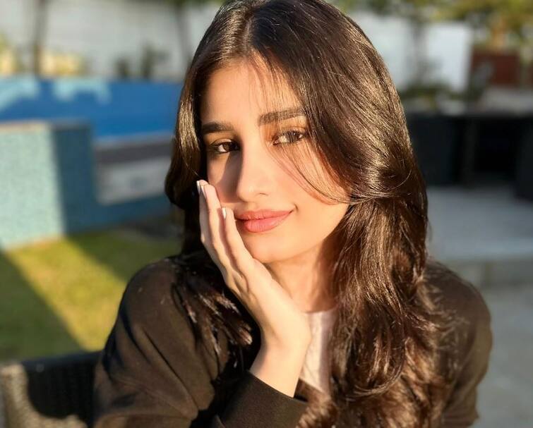 Along with beauty, Raveena Tandon's daughter Rasha also has a stunning voice, watch the video Rasha Thadani Video: સુંદરતાની સાથે રવિના ટંડનની દીકરી રાશાનો અવાજ પણ છે અદભૂત, જુઓ વીડિયો
