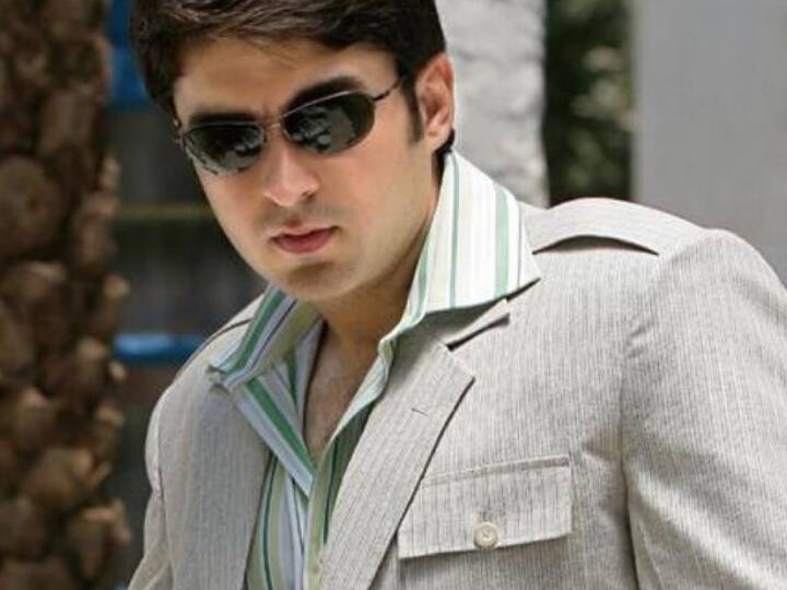 ई टाइम्स के अनुसार, इंडस्ट्री से दूर जाने के अपने फैसले को याद करते हुए, जुगल ने हाल ही में एक बातचीत में कहा कि निर्देशक मनमोहन देसाई अपना फिल्मी करियर शुरू करने के लिए तैयार थे, हालांकि, फिल्म एक साल से ज्यादा समय बीत जाने के बाद भी फ्लोर पर नहीं आई.