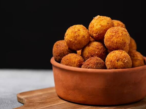 Sweet Potato Balls: शाम की चाय के साथ ट्राई कीजिए क्रिस्पी शकरकंद बॉल रेसिपी, बनाना है बेहद आसान