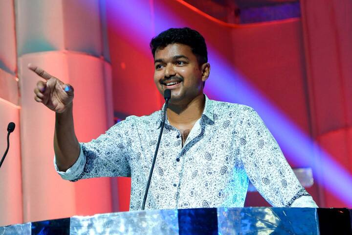 புலி படத்தின் ஆடியோ வெளியீட்டு விழாவில் விஜய் பேசுகையில்