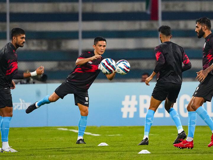 టోర్నీ ఫేవరెట్‌టీమ్ఇండియా.. బుధవారం మొదటి మ్యాచ్‌లో 4-0 గోల్స్‌ తేడాతో  పాకిస్థాన్‌ను చిత్తు చేసింది.