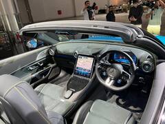 Mercedes SL 55 AMG Roadster: मर्सिडीज-बेंज ने लॉन्च की नई एसएल 55 एएमजी रोडस्टर कार, तस्वीरों के साथ देखें डिटेल्स