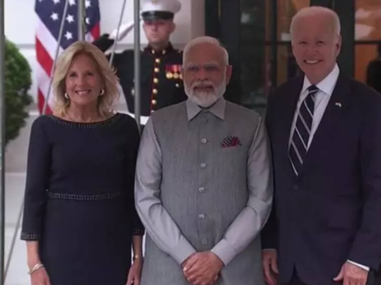 Modi enjoyed watching Indian dancers perform with Joe Biden and Jill Biden ஜோ பைடன், ஜில் பைடனுடன் இந்திய நடன கலைஞர்கள் நிகழ்ச்சியை கண்டுகளித்த மோடி!