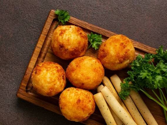 Sweet Potato Balls: शाम की चाय के साथ ट्राई कीजिए क्रिस्पी शकरकंद बॉल रेसिपी, बनाना है बेहद आसान