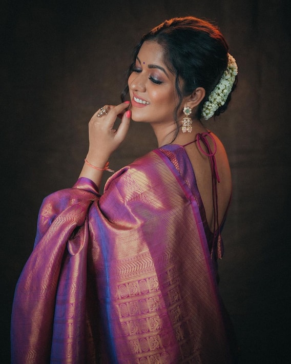 Ishita Dutta Posts Pictures In Plum Pink Kanjivaram Saree : 'My Love ...