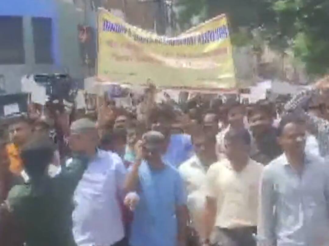 Karnataka Bandh: KCCI Protests In Hubballi Against Electricity Price Hike — Watch Karnataka Bandh: KCCI Protests In Hubballi Against Electricity Price Hike — Watch