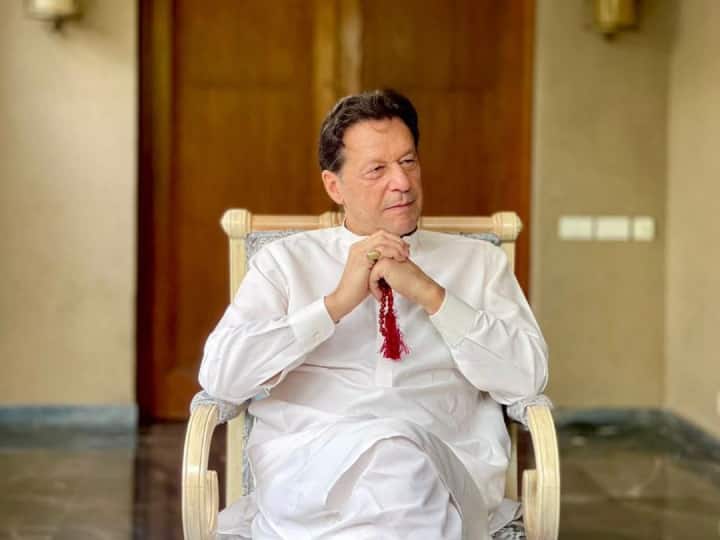 <div>'Imran Khan In Solitary Confinement, Denied Human Contact', Claims PTI</div>